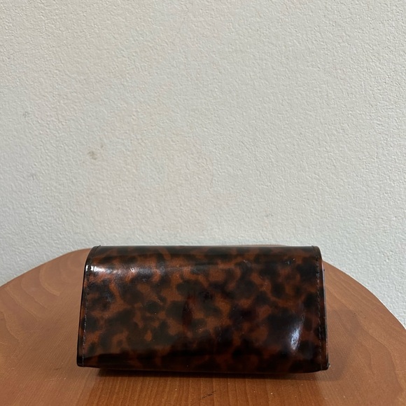 Tory Burch Sunglass Case Magnetic Leopard Animal Tortoise Print Glasses Holder - Picture 3 of 8